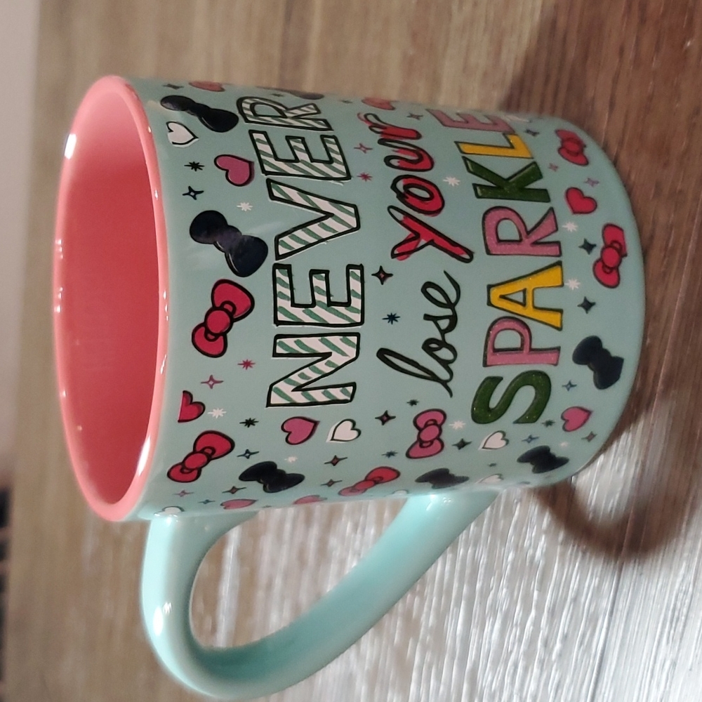 Hello Kitty Mug - Picture 2 of 8